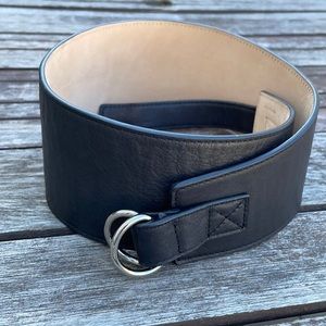 Aritzia Talula black leather waist belt, size M